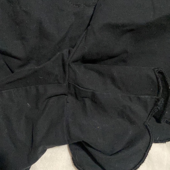 Gap scalloped edge shorts - Picture 4 of 6